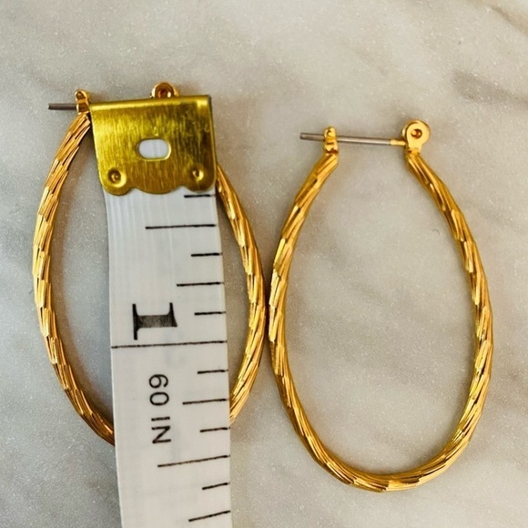 Classic Gold Tone Faceted Metal Hoops Earrings - Picture 3 of 3